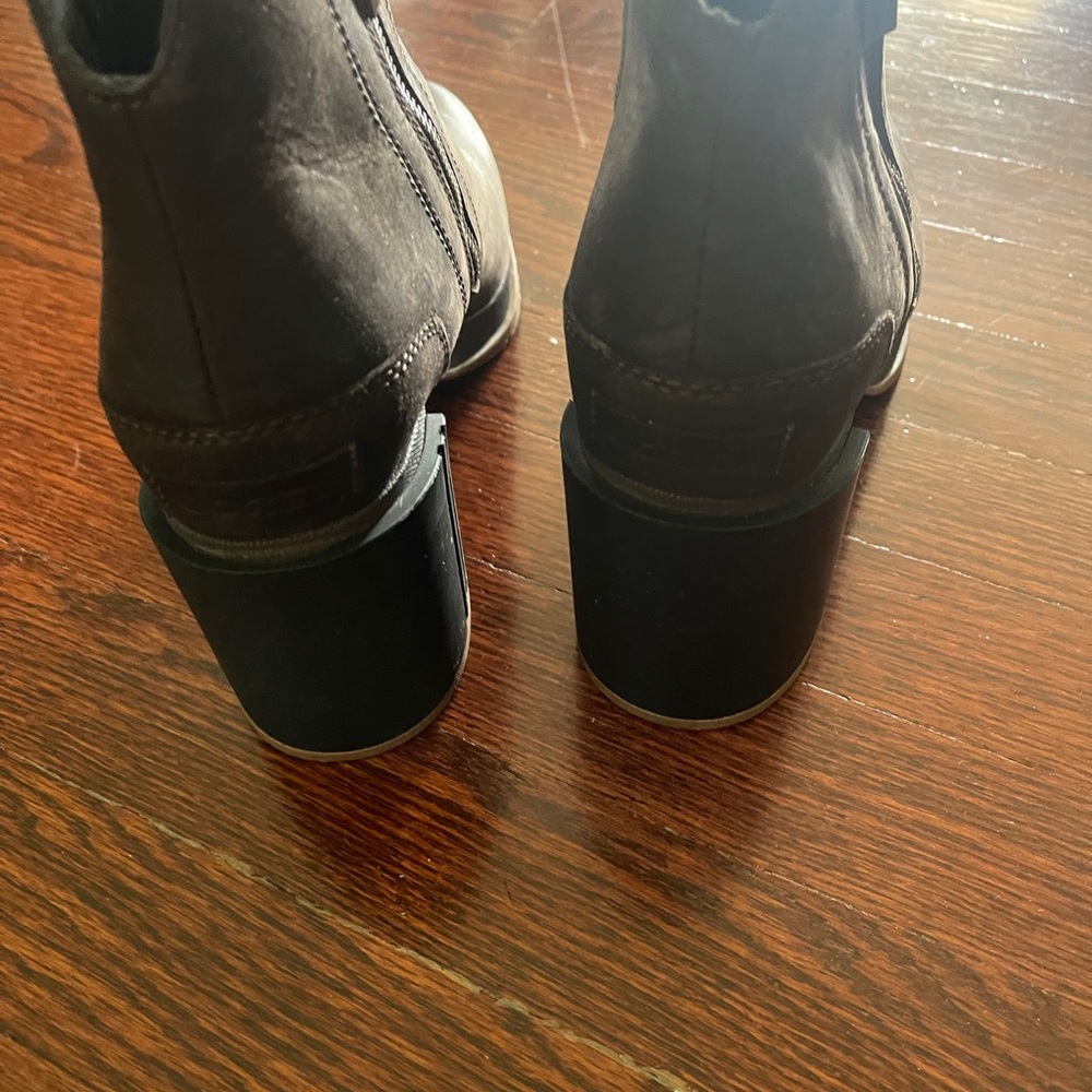 Sorel Brown Leather Booties - Picture 4 of 7